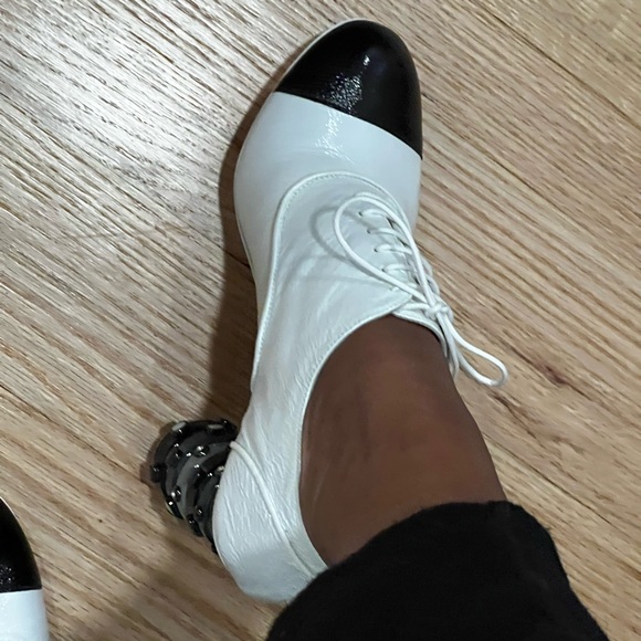 SOLD! Chanel Bijou Jewelry Cap Toe Black and White Ankle Booties - Picture 4 of 6